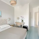 Lord Byron Hotel