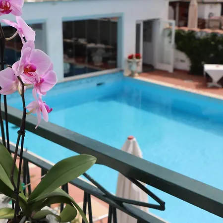 Lord Byron Hotel 4*